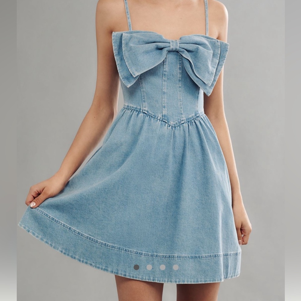 Blue Sleeveless Sundress with Sweetheart Neckline